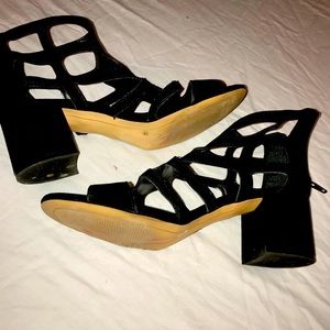 INC black cage shoe 7.5